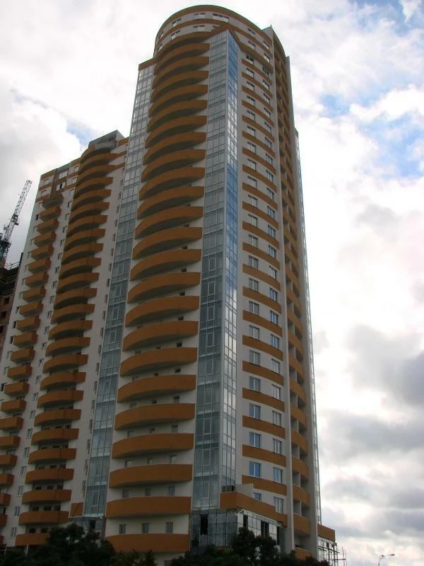 Продаж 2-кімнатної квартири 48.7 м², Юрія Шумського вул., 5
