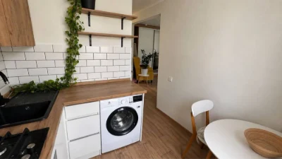 Продається 1 к кв вул Г Корольовоі
