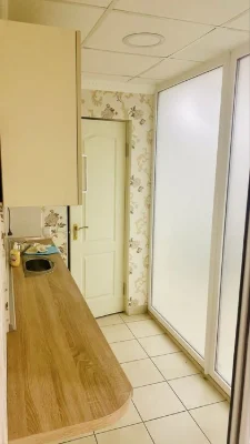 Автономне житло-укриття 74,4 м² у центрі міста з окремим вхо