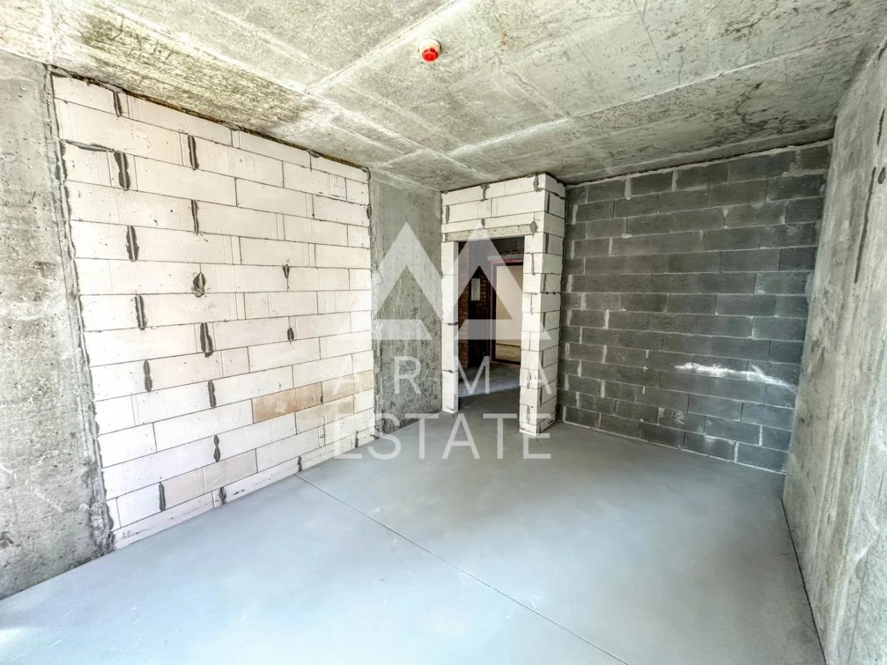 Продам однокімнатну квартиру (38 м²) у Києві, Голосіївський