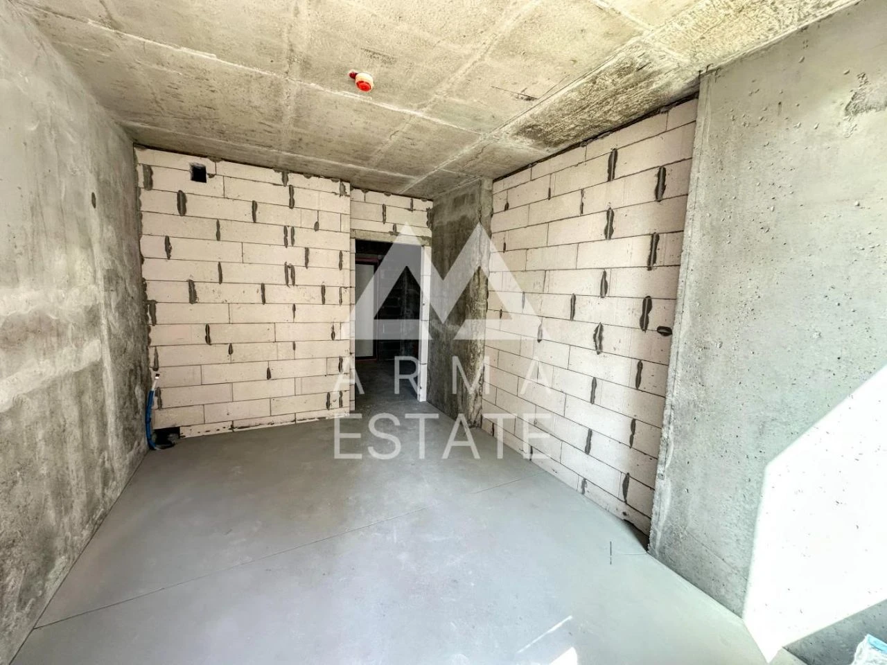 Продам однокімнатну квартиру (38 м²) у Києві, Голосіївський