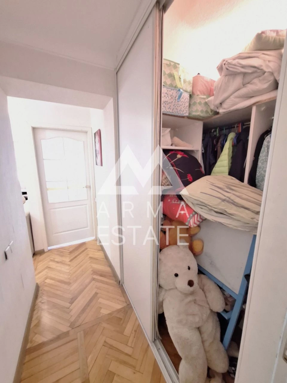 Продам трикімнатну квартиру (56 м²) у Києві, Деснянський рай