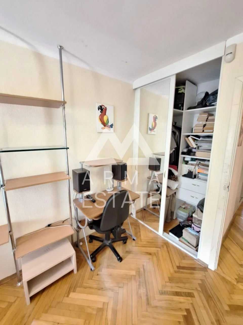 Продам трикімнатну квартиру (56 м²) у Києві, Деснянський рай