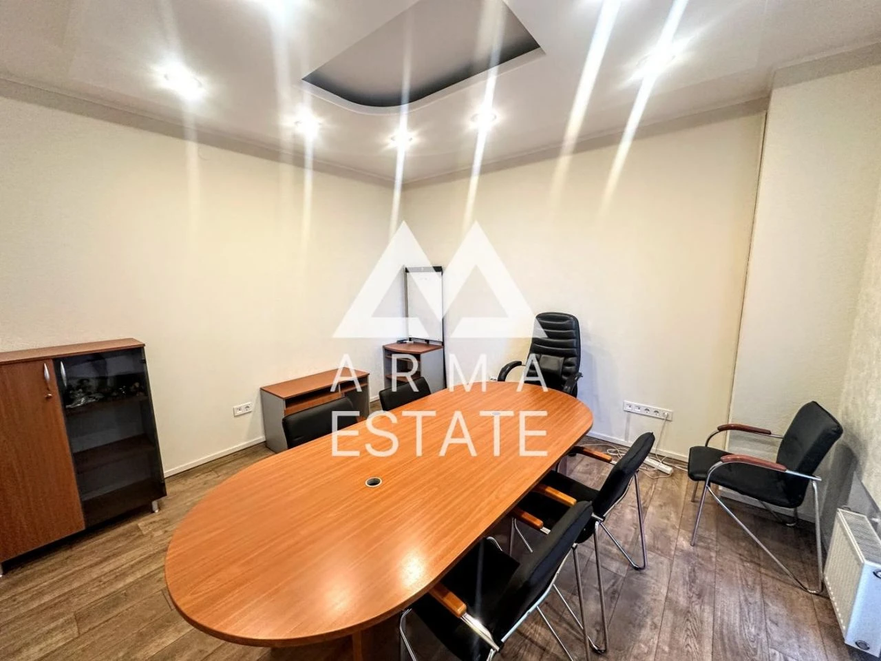 Продам однокімнатну квартиру (75 м²) у Києві, Голосіївський