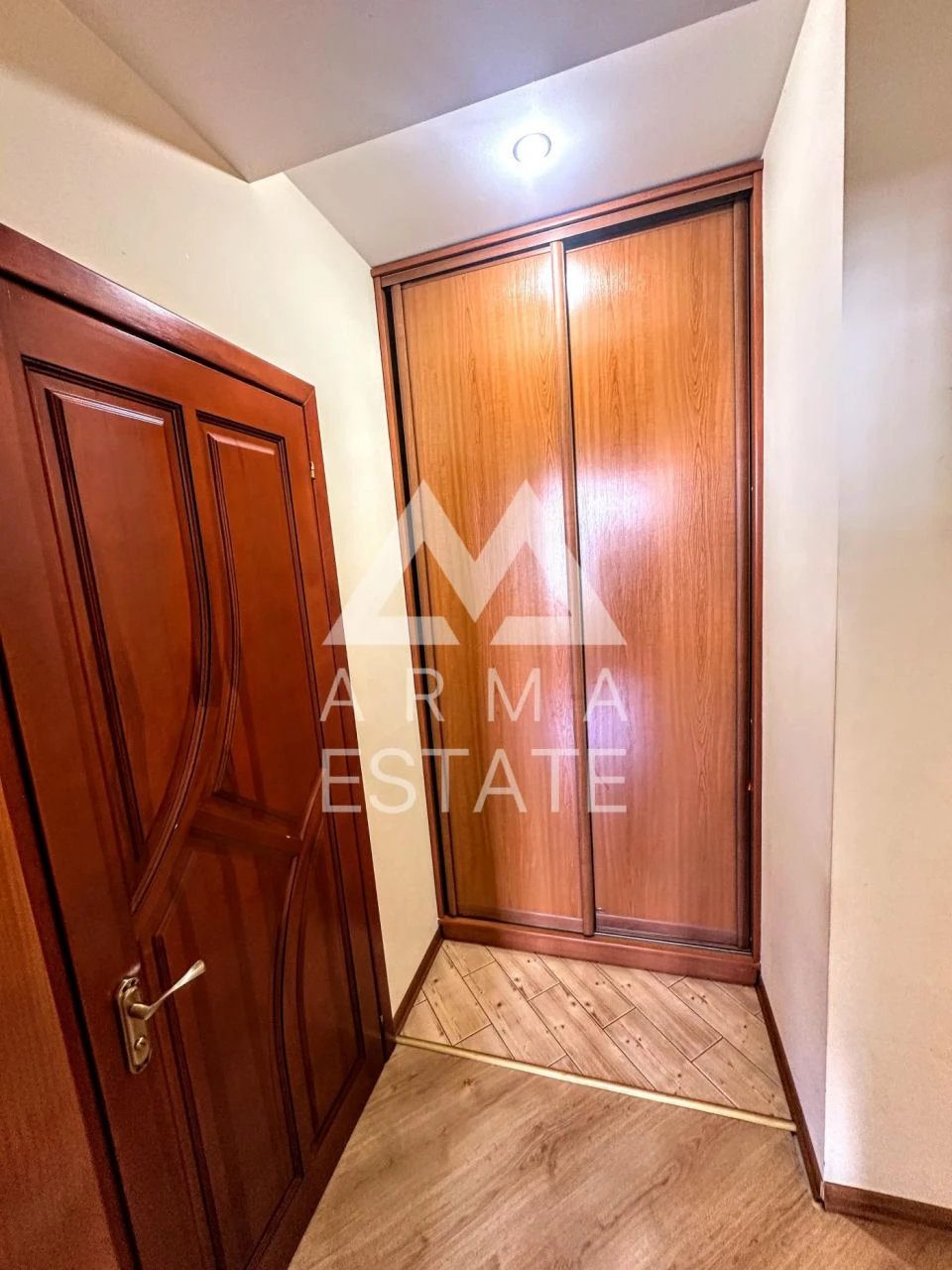 Продам двокімнатну квартиру (96 м²) у Києві, Голосіївський р