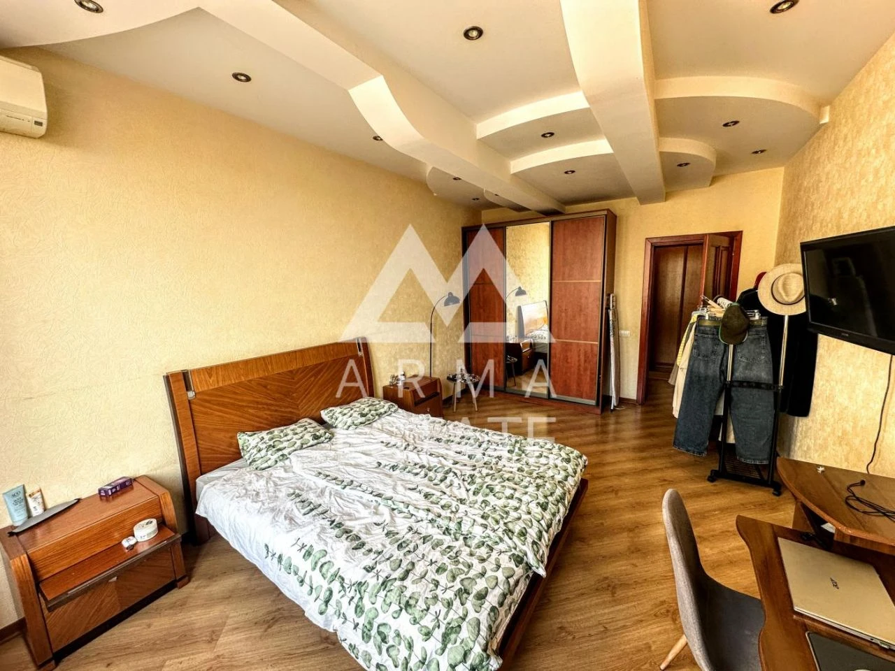 Продам двокімнатну квартиру (96 м²) у Києві, Голосіївський р
