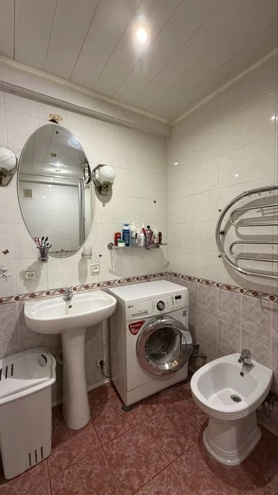 Продаж 3-х кімн. квартири 58 м2,поруч ТЦ Ретровіль