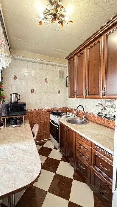 Продаж 3-х кімн. квартири 58 м2,поруч ТЦ Ретровіль