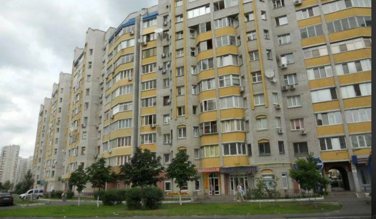 Продаж 1- кімнатної квартири біля метро Позняки- без комісії