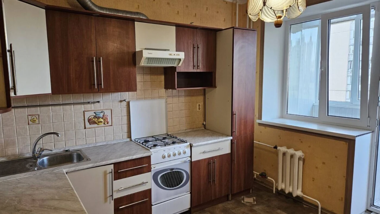 Продаж 1- кімнатної квартири біля метро Позняки- без комісії