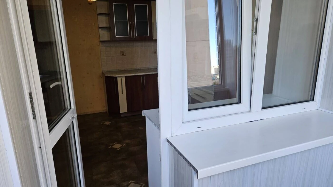 Продаж 1- кімнатної квартири біля метро Позняки- без комісії
