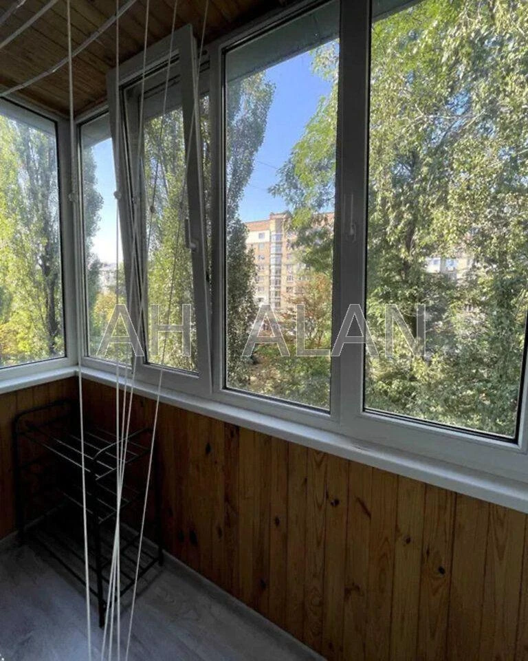 вул.Антонова авіаконструктора, 14, Солом'янський район, оріє