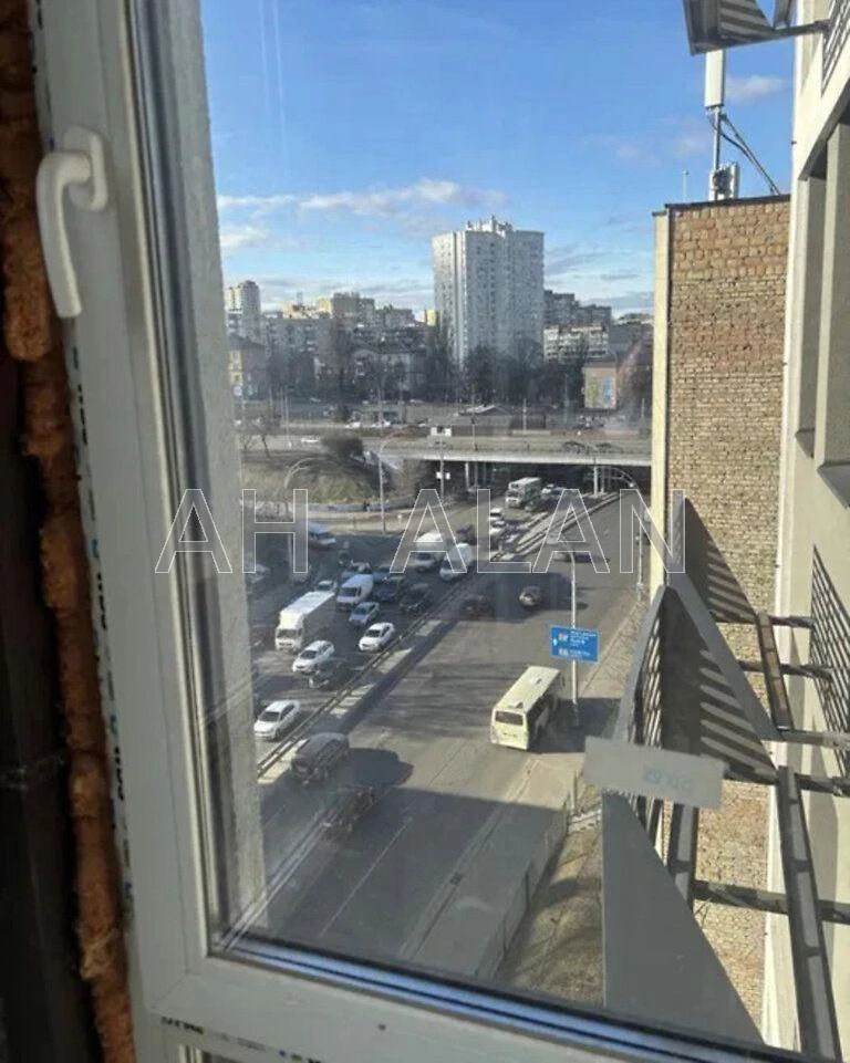 пров.Індустріальний, 2А, Солом'янський район, орієнтир Карав