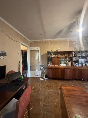 Продам 2 комнатную квартиру Героев Крут (В. Терешковой)