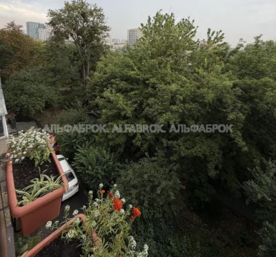 вул.Кудрявська, 27/29, Шевченківський район, орієнтир Центр