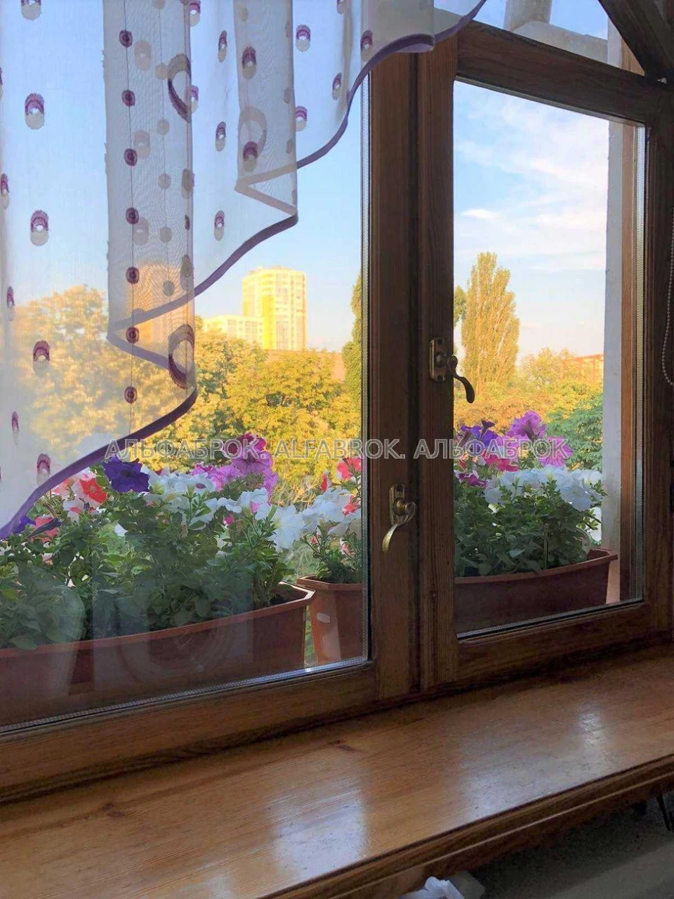 вул.Василенка Миколи, 4, Солом'янський район, орієнтир Відра