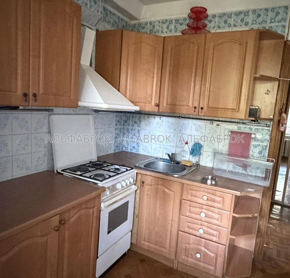 вул.Парково-Сирецька, Шевченківський район, орієнтир Сирець
