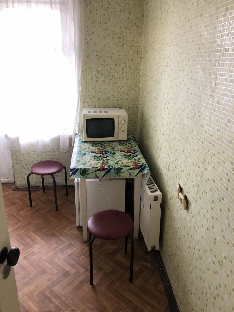 Здаю довгостроково. Вул Борщагівська 10