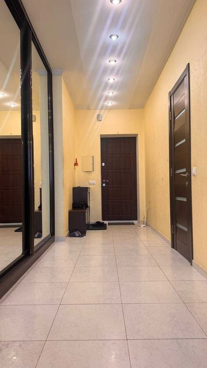 3к загальна 90м2 пр. Лобановського 6-Г Севастопольска площа