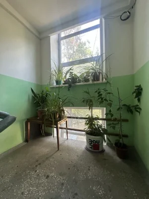 Продам 2 комнатную квартиру Героев Крут (В. Терешковой)
