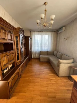 Сдам 2р. Л. Украинки, 29, ремонт, сталинка, м. ПЕЧЕРСКАЯ