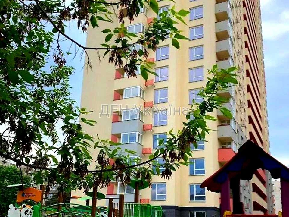Квартира. Київ, Василя Стуса вул.