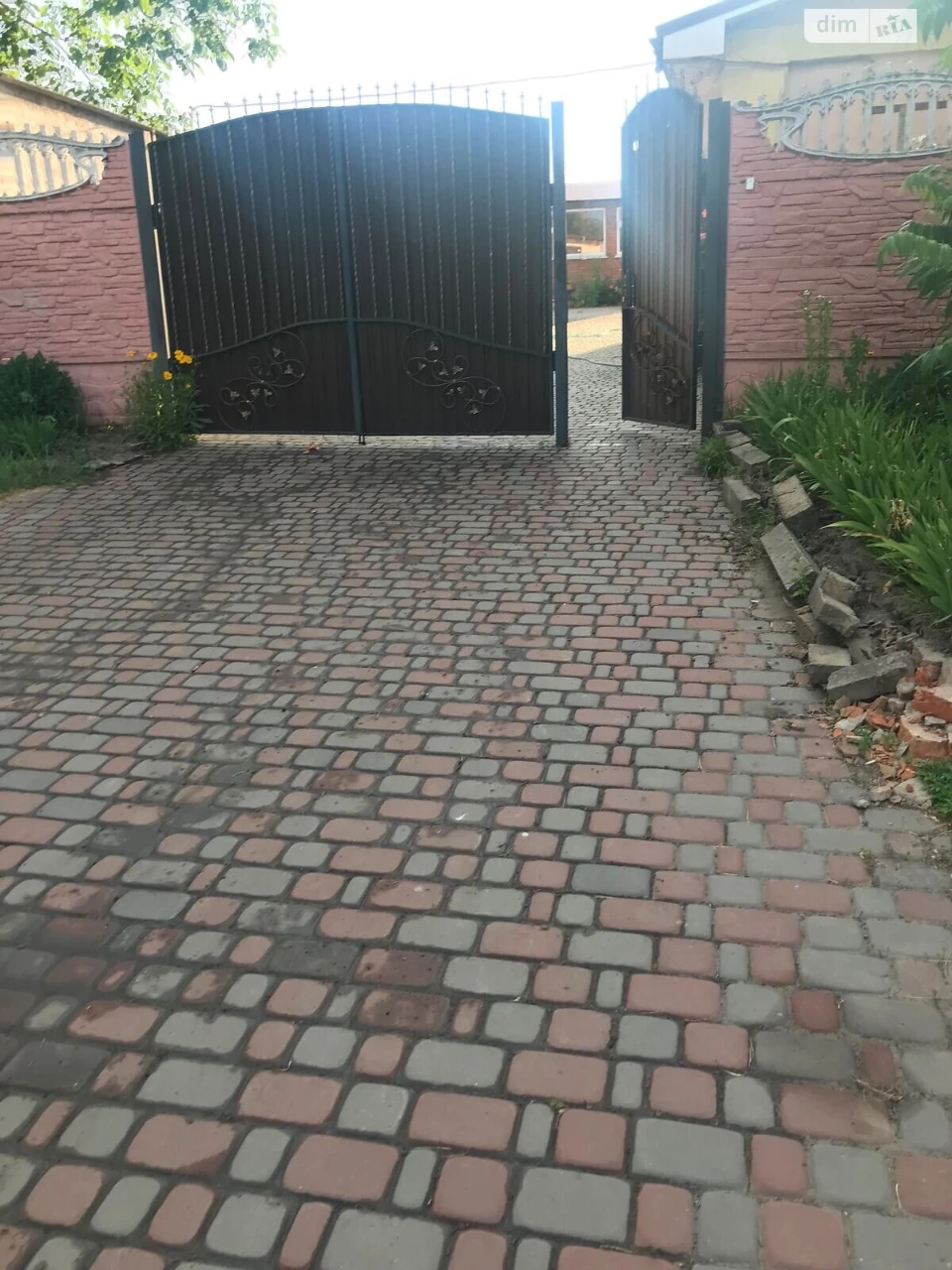 Продаж Дім