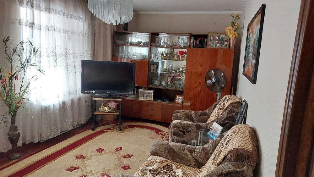 продам  затишну 2 кімнатну квартиру вул. Північнокільцева!