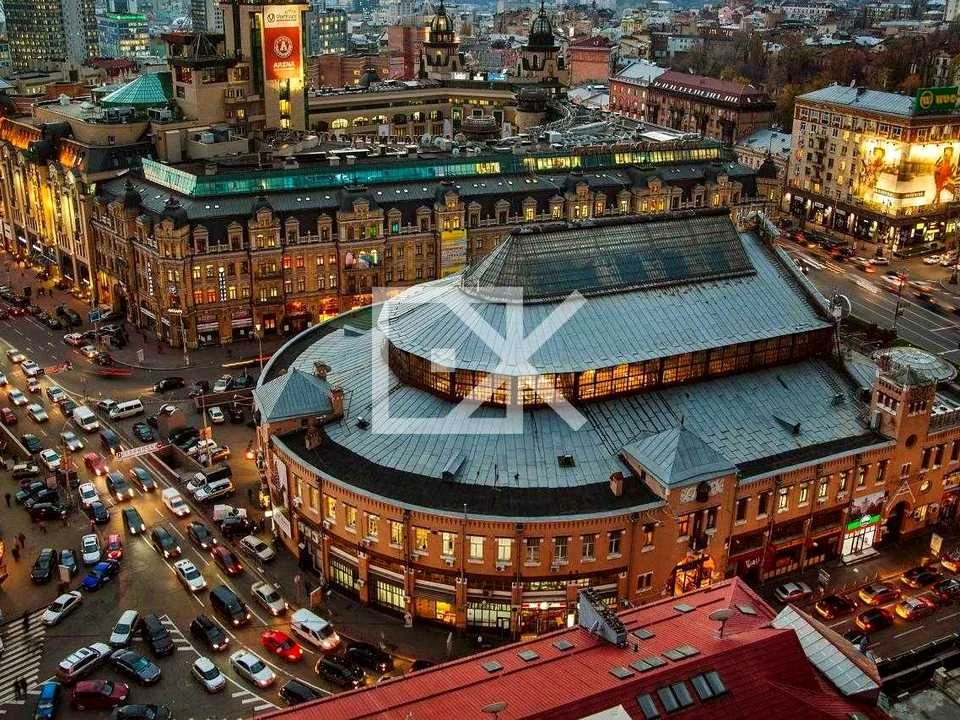 Квартира. Київ, Басейна вул.