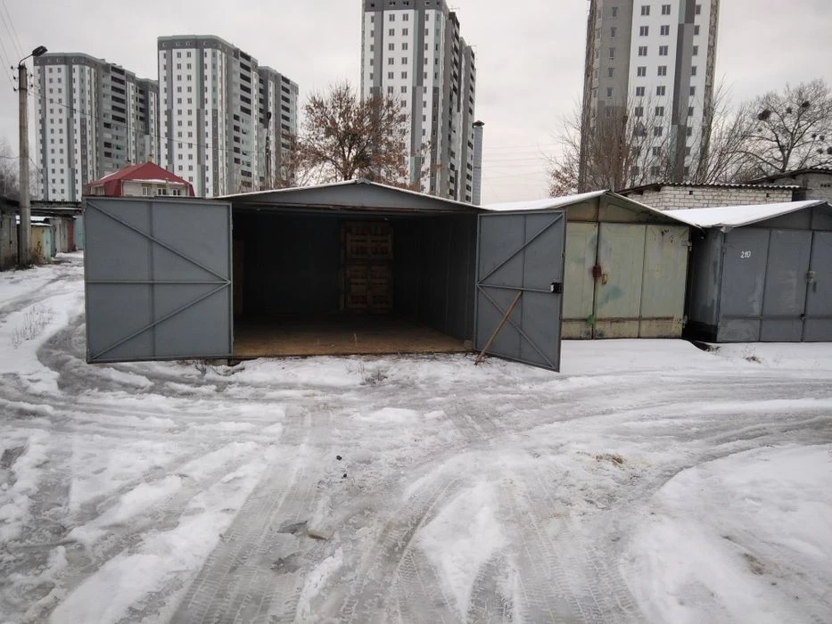 Гараж біля м. Гагаріна, Левада-2