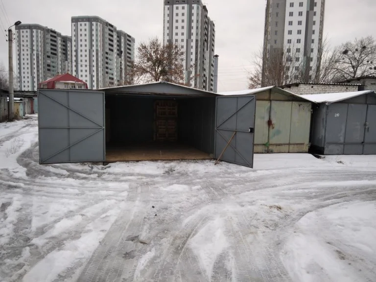 Гараж біля м. Гагаріна, Левада-2