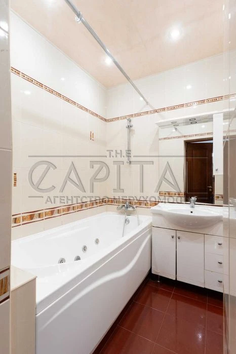 Продаж 3-кімнатна квартира 105 м² просп. Бажана, 10 Осокорки