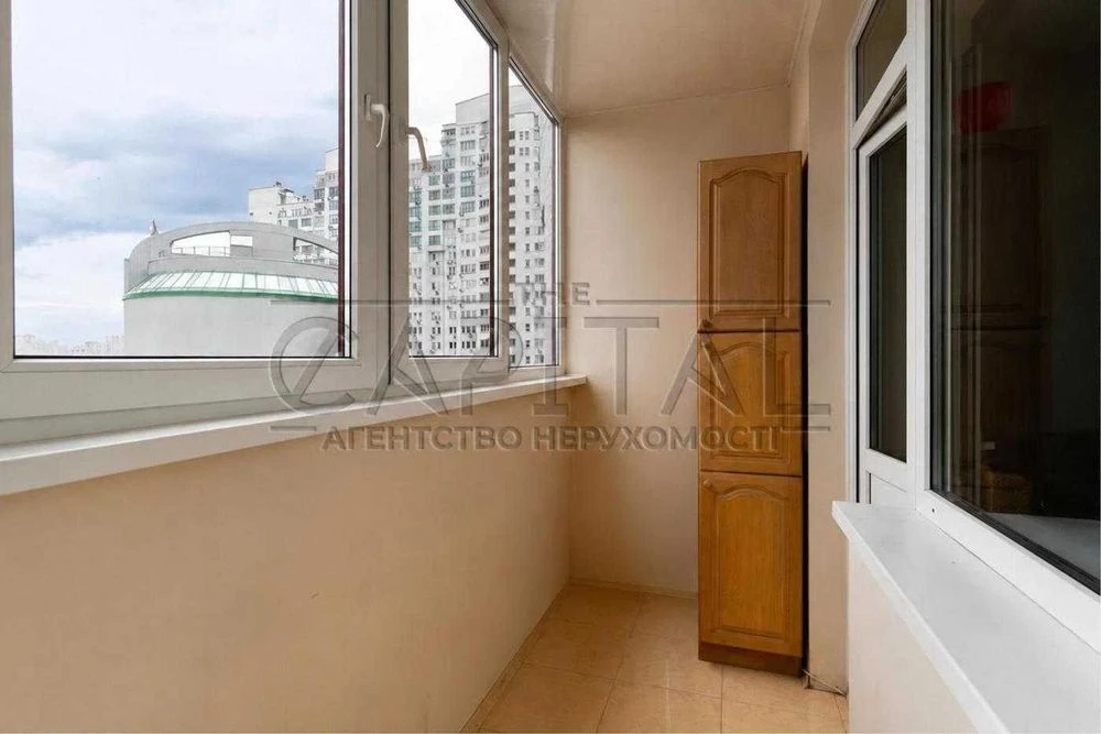 Продаж 3-кімнатна квартира 105 м² просп. Бажана, 10 Осокорки