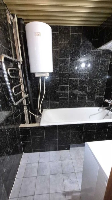 Продам 2-х квартиру на Тополе-3