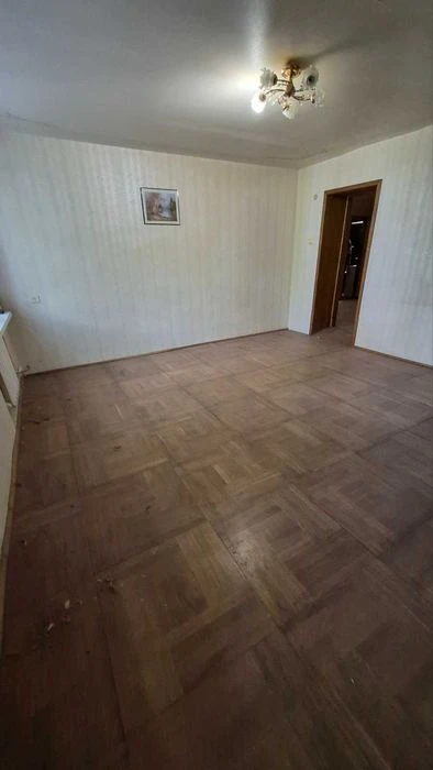 Продам 2-х квартиру на Тополе-3