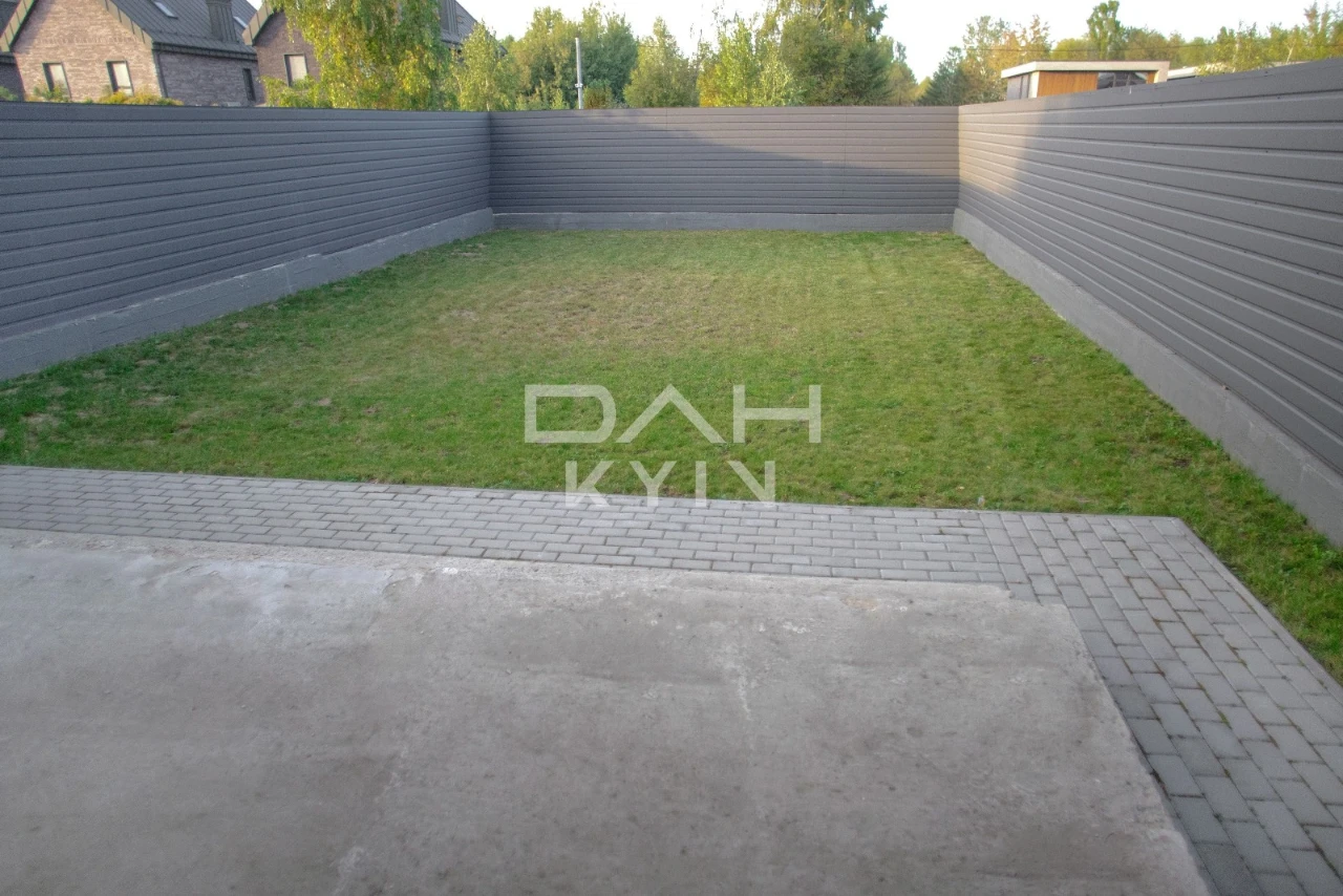 Компактний будинок 134 м², white box, КМ «Щастя», Київ, Соло