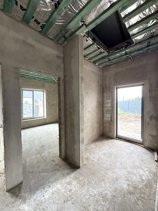 Продам топовий котедж! Газ підключено, паркан! Комунікації,