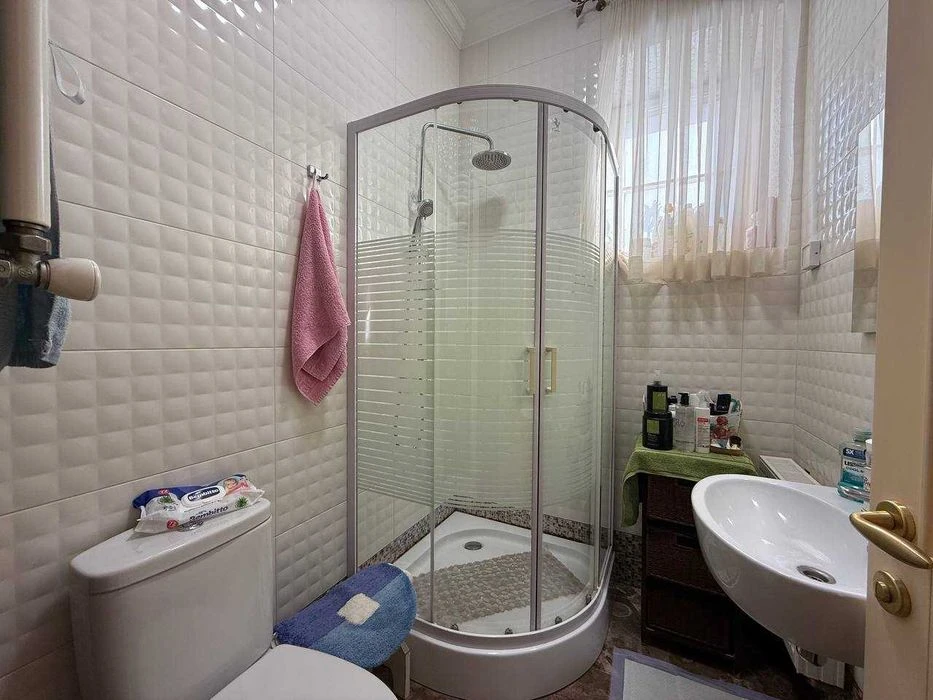 Продам хозяйский дом у моря в Совиньоне — 296 м², закрытый п
