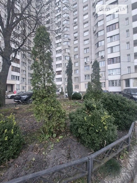 Sale of 1-room apartment 46 sq. m. on Akademika Efremova Str. 19A •