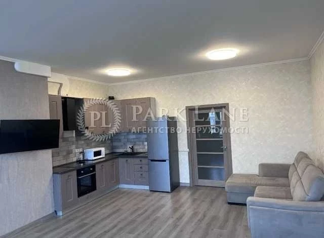 For sale 1-room apartment in the center of the residential complex Elegant Zhylyanska University of Ge