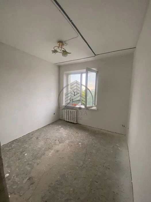 Продаж 3-кімнатної квартири по вул. Широка