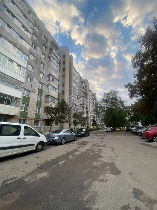 Продаж 3-кімнатної квартири по вул. Широка