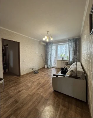 Продам 2 к квартиру. Лівий берег. вул. Калинова. Капітальний