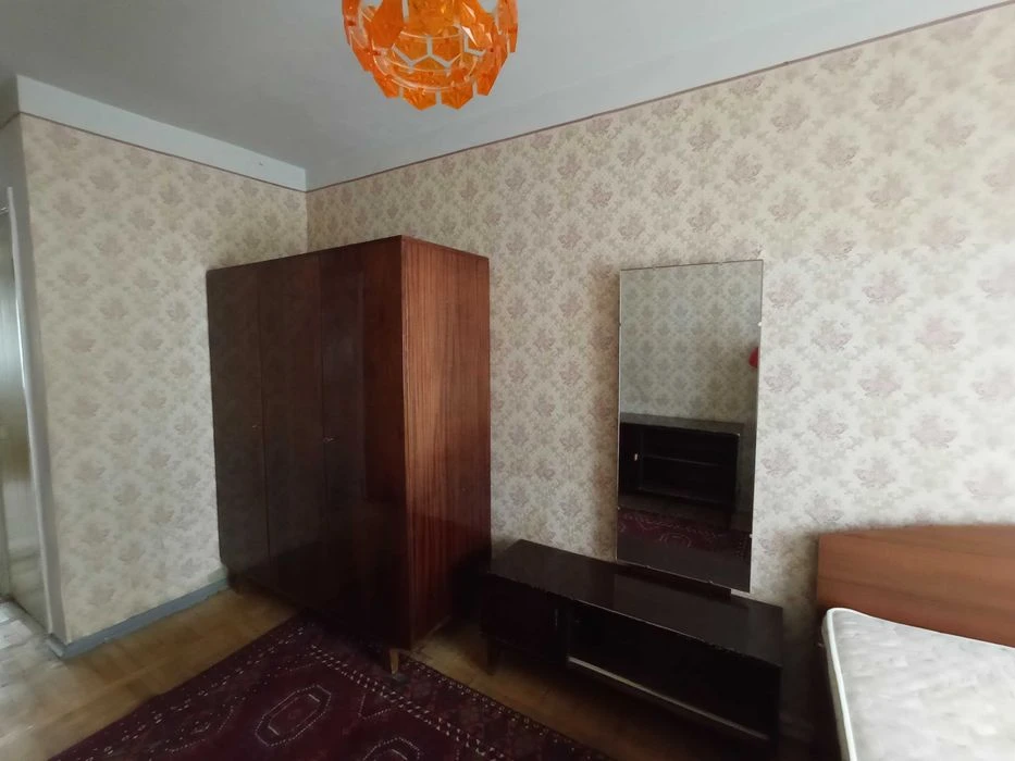 Без комісії ! Продам 2кімнатну,Харківське шосе,8,Дарницька п