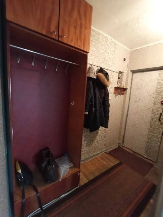 Без комісії ! Продам 2кімнатну,Харківське шосе,8,Дарницька п