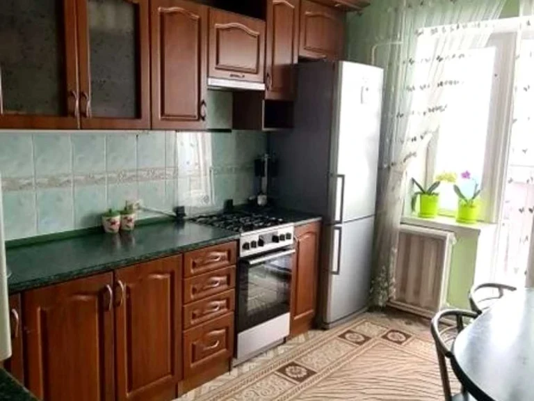 Квартира. Хмельницький, Свободи вул.