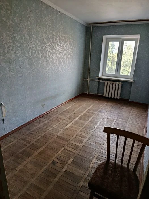 Продажам 3к-ри Солом'янський район Власник