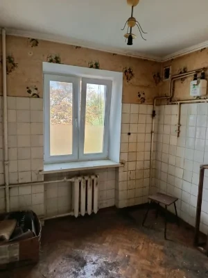 Продажам 3к-ри Солом'янський район Власник