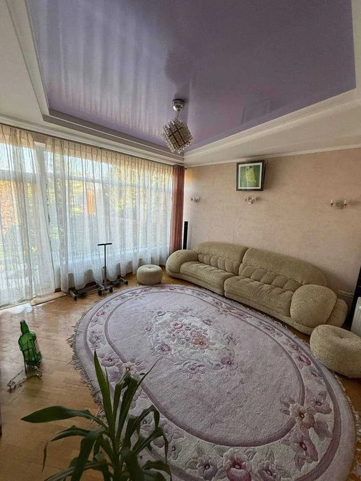 Продам  3 эт дом  в Аркадии с участком