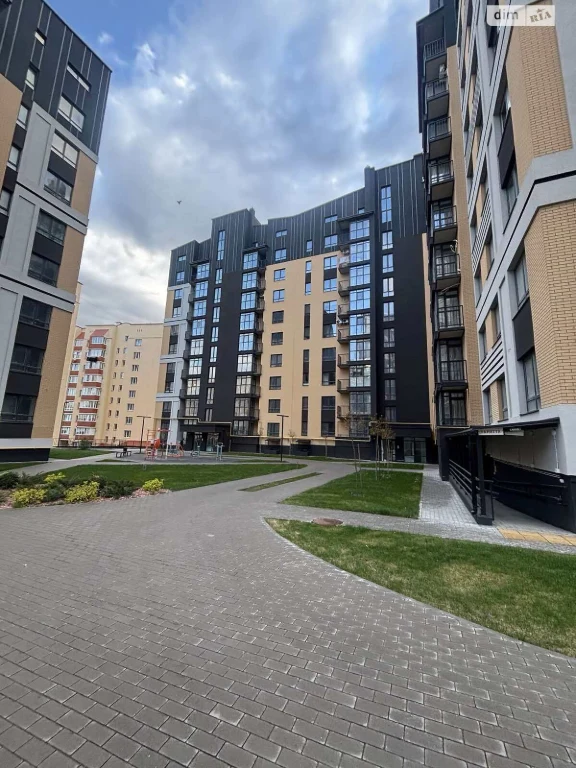 Продаж Квартира Виставка